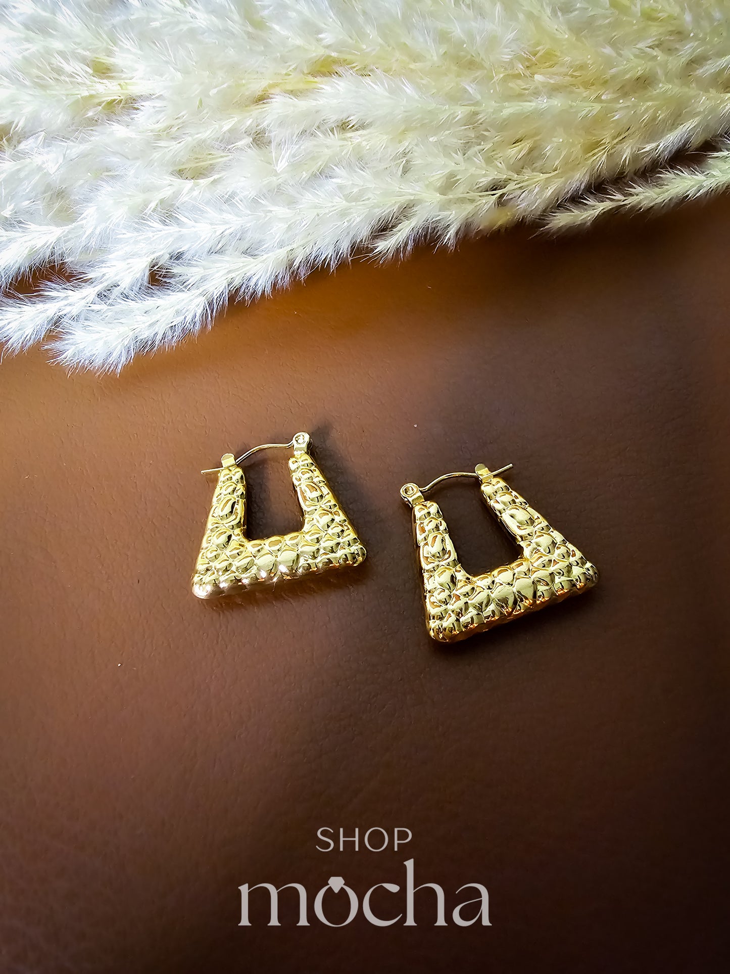 Elisa Hoop Earrings