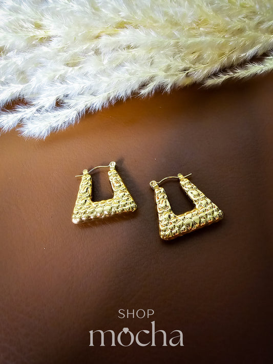 Elisa Hoop Earrings