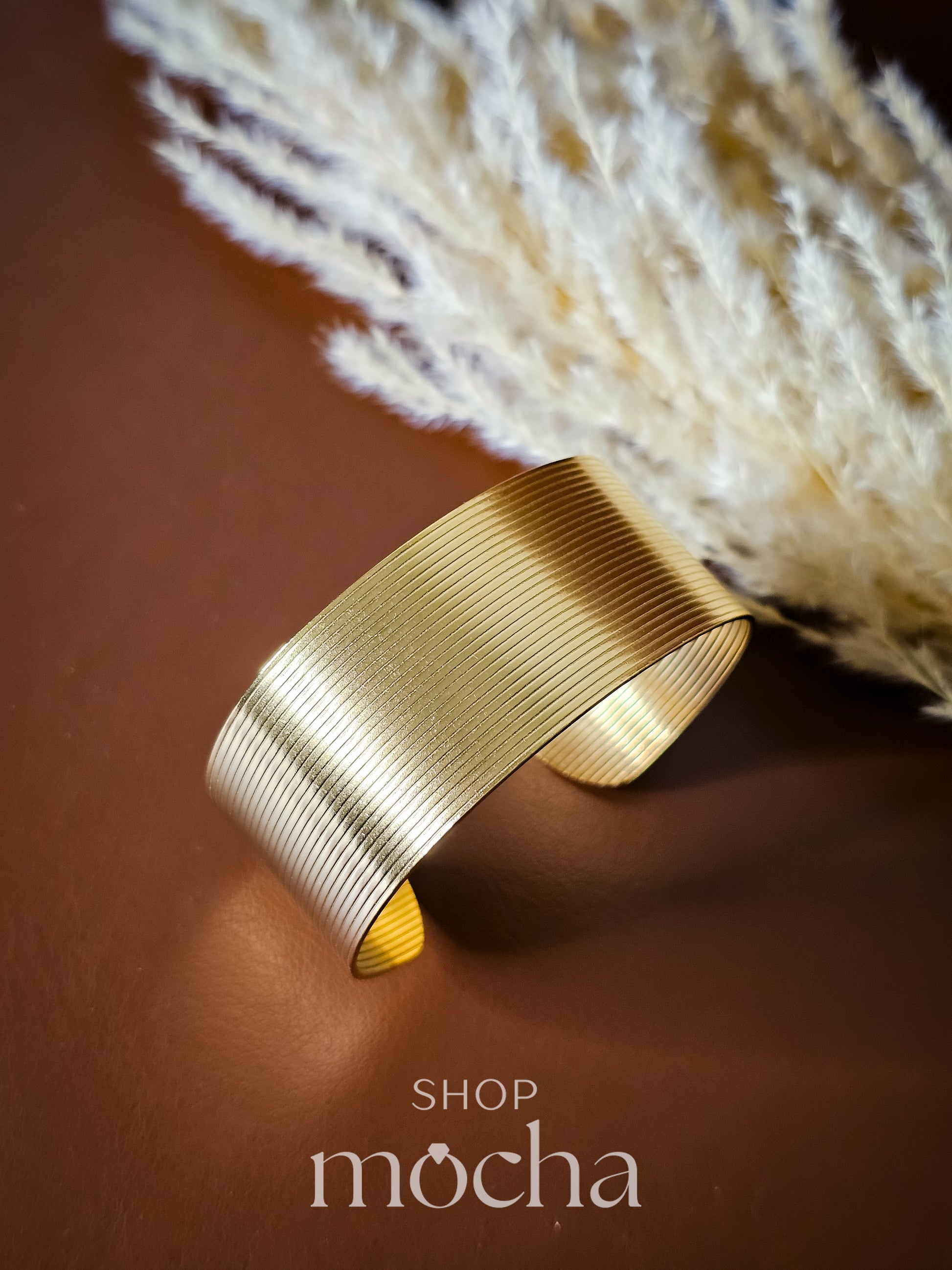 Ant tarnish bracelet